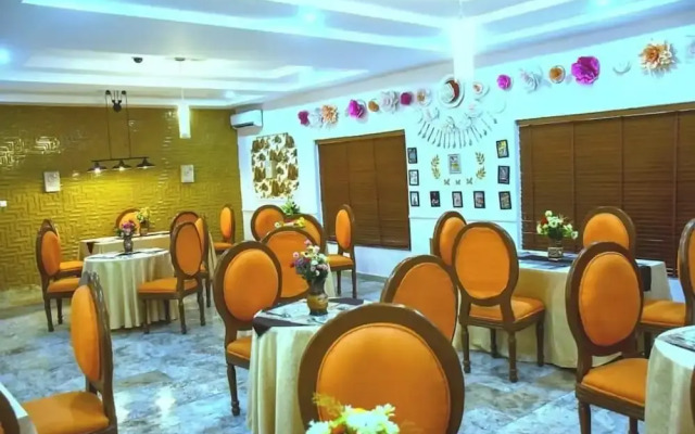 G- throne Hotel and Suites