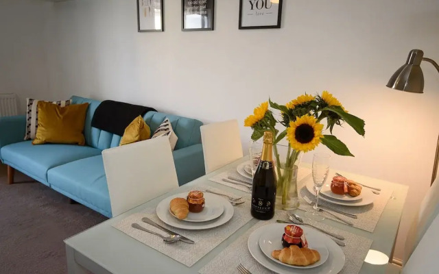 Karah Suites- Longhorn Avenue