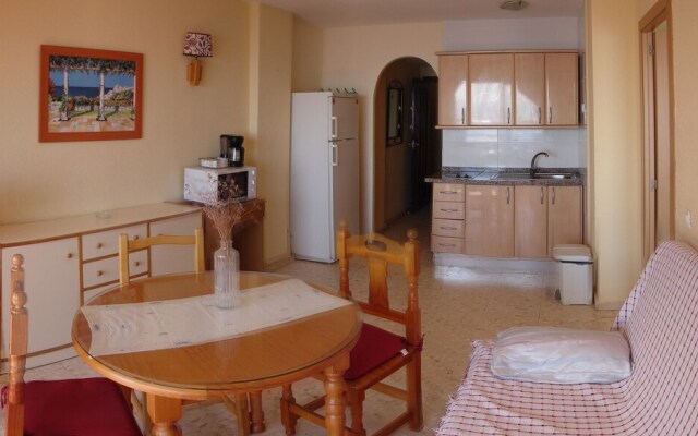 Apartment With one Bedroom in Fuengirola, With Wonderful sea View, Pool Access, Balcony - 10 m From the Beach