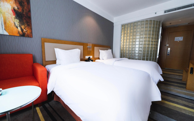 Holiday Inn Express Daocheng Yading