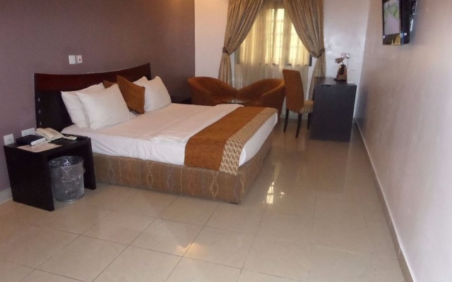 Suru Express Hotel