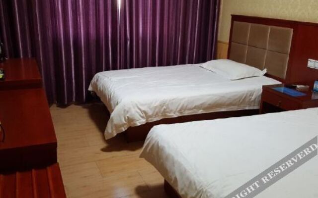 Xinyang Lingyun Hotel Chain