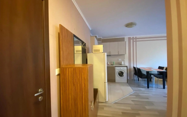 Private Cozy Apartment Admiral Plaza A1