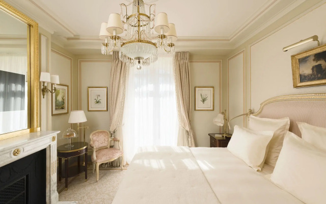 Ritz Paris
