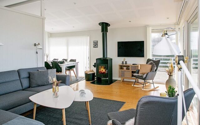 Secluded Retreat by Water - By Traum Ferienwohnungen