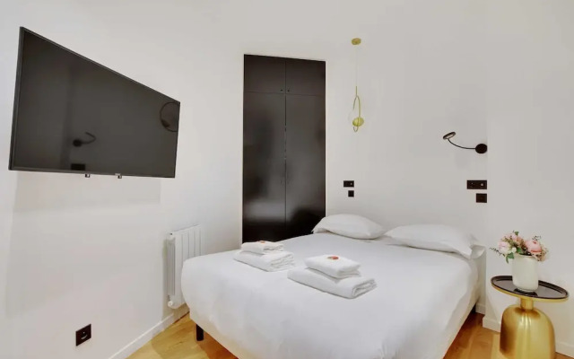 Authentic apt - 2br/6p - Rue des Martyrs - Opera