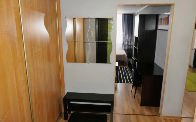 Home hotel 96 on Shchorsa street 103