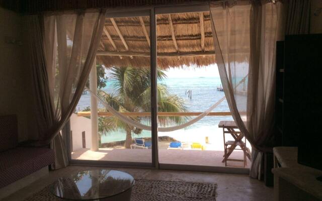 Maria's Kan Kin with Private Beach
