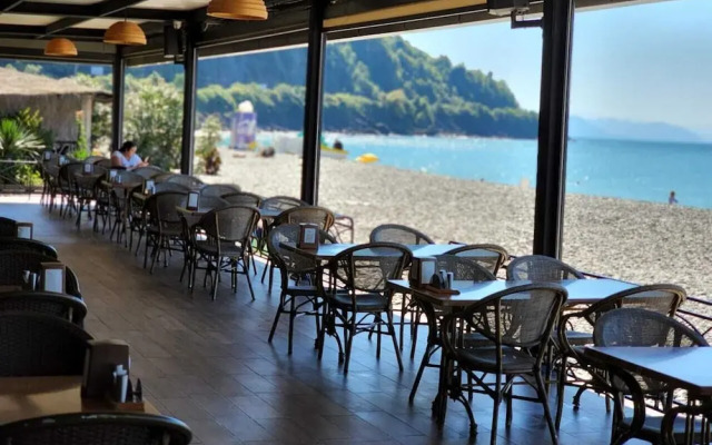 Отель Neptun Palace Kvariati