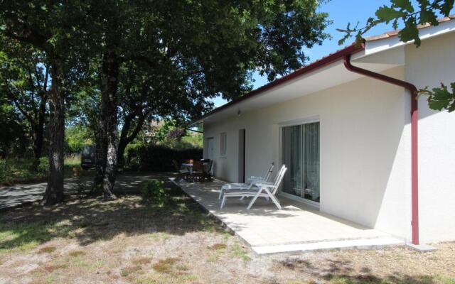 Agréable maison avec piscine 6 couchages au calme