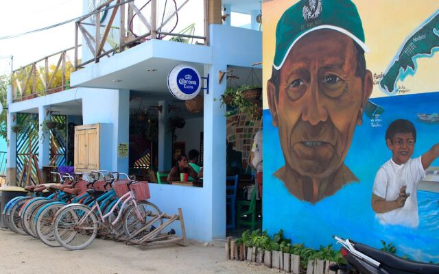 Be Holbox