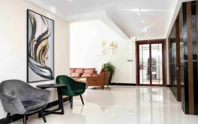 Yincaolu Lingfeng Bieyuan (Yulin Wonderland Store)