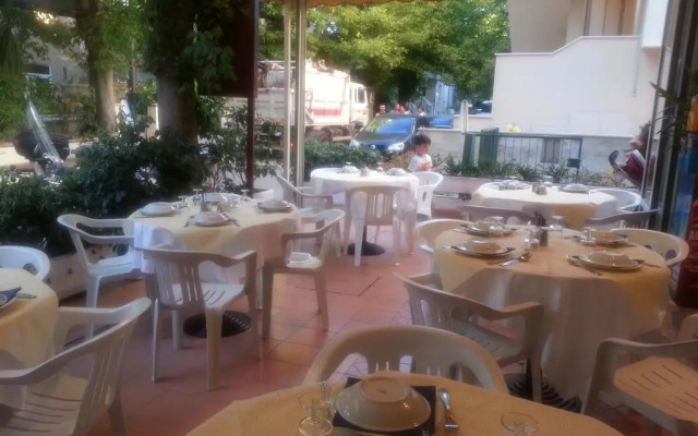 Hotel Granada