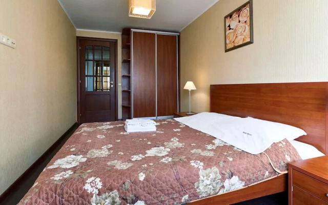 Home-Hotel Lesi Ukrainki 3