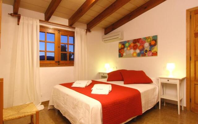 Roig Miquel Beatiful house just 10m driving from Pollensa