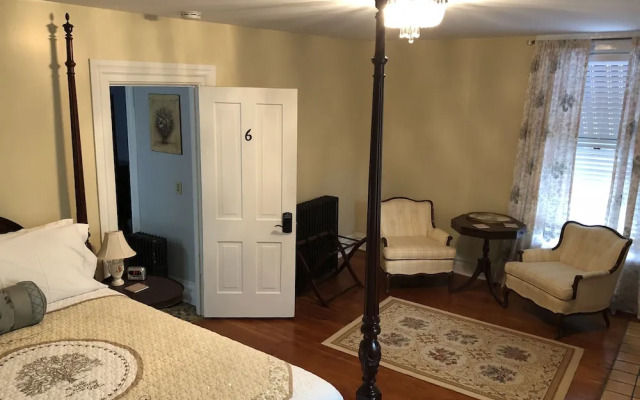 The Parsonage Inn LLC