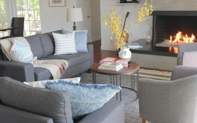 PCH 6 Bluff in Malibu