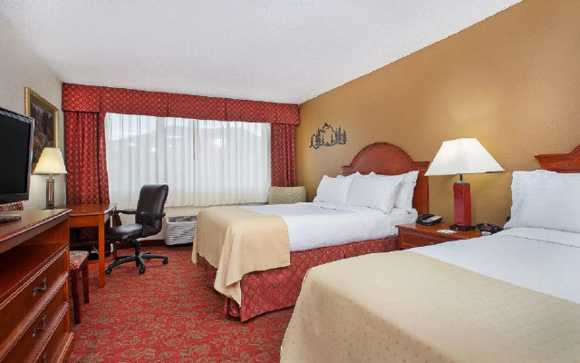 Holiday Inn Asheville East-Blue Ridge PKWY by IHG
