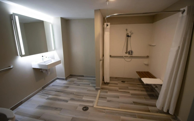 Holiday Inn Scranton East - Dunmore by IHG