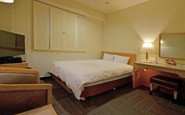 Omura Central Hotel