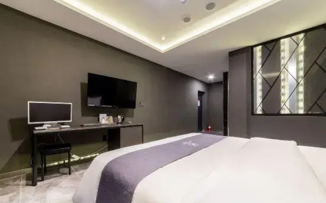 Rosabell Hotel