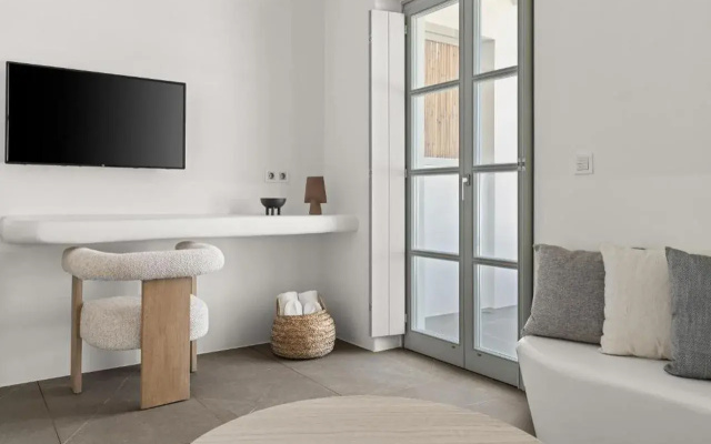 Mr and Mrs White Paros Suites and more