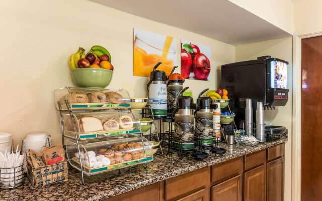 Quality Inn Huntersville near Lake Norman