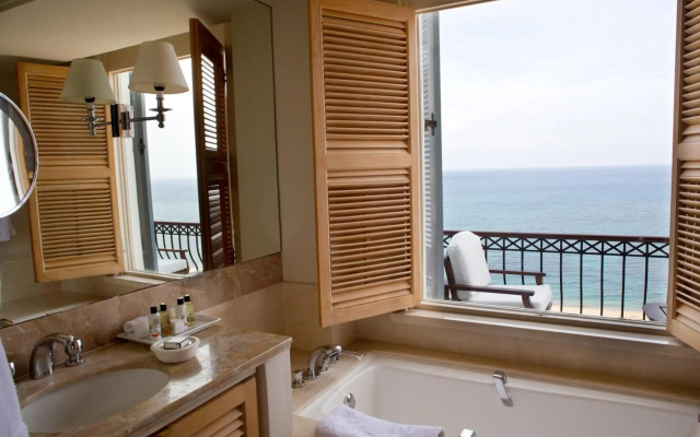 Anassa Hotel