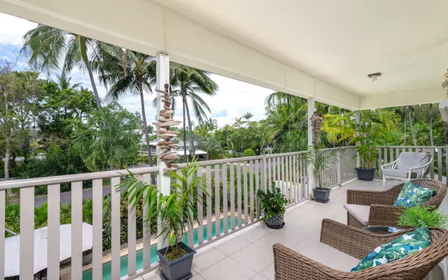 Seascape Holiday-Tropical Reef Apartment