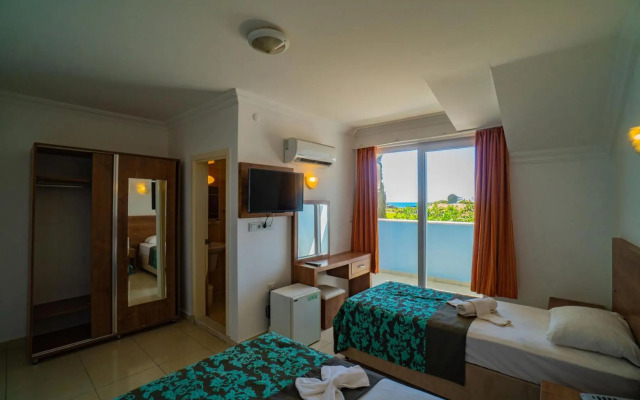 Prenses Sealine Beach Hotel