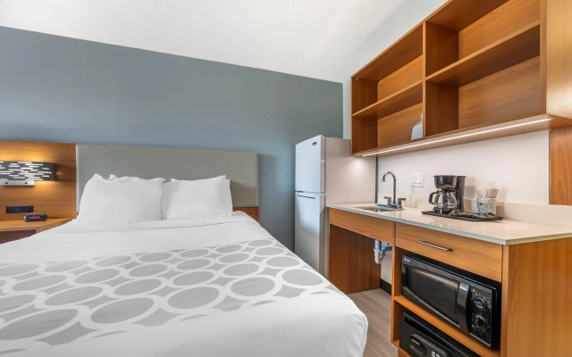 Suburban Studios Branson On The Strip