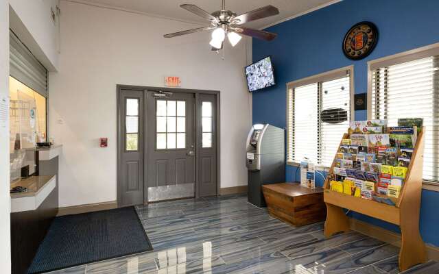 Suburban Studios Mentor - Cleveland Northeast