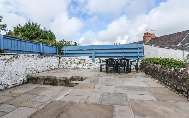 Sandy Retreat - Tenby Holiday Home