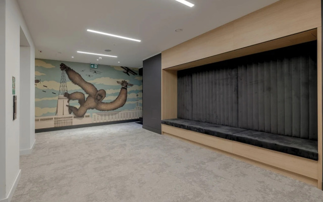 Modern Studio for 2 by Renters