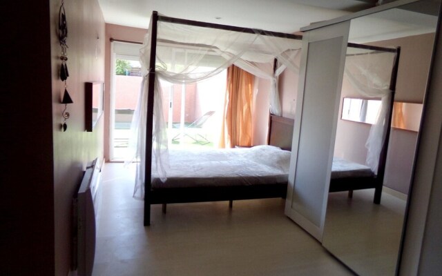 Villa With 4 Bedrooms in Florensac, With Enclosed Garden - 15 km From