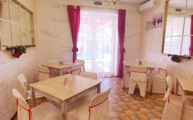 Английский Дом Апарт Отель