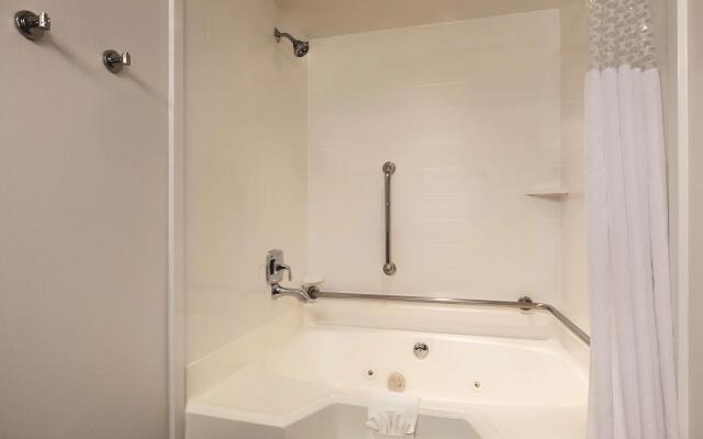 Hampton Inn by Hilton Richmond-North/Ashland