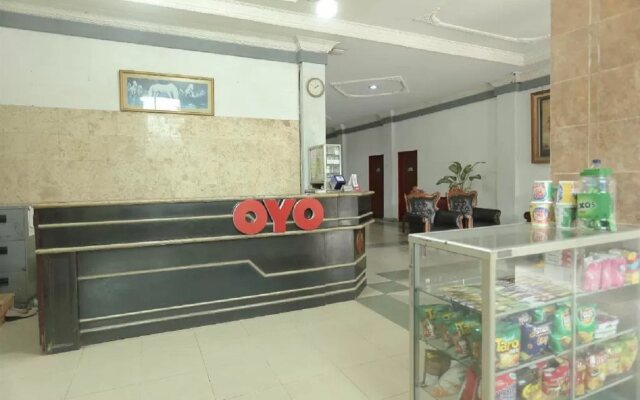 OYO 2057 Hotel Kharisma