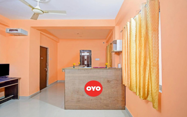 OYO Flagship 70156 Dark N Dreams