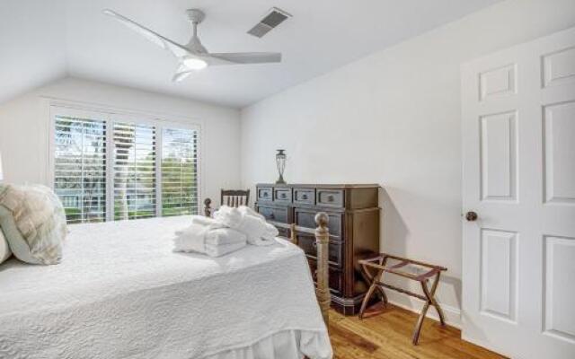 4712 Tennis Club Villa