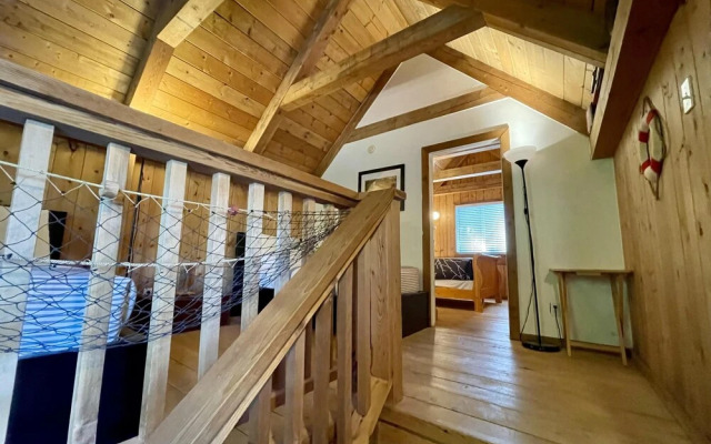 Black Bear Cottage