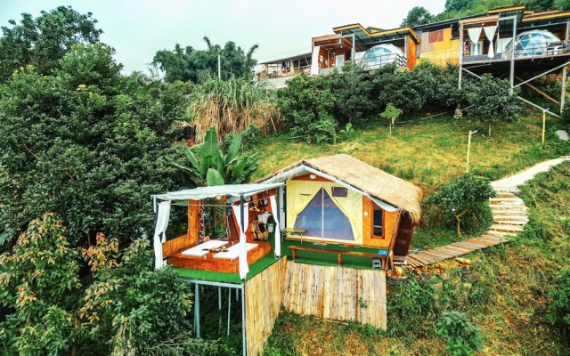MonLomNao Homestay