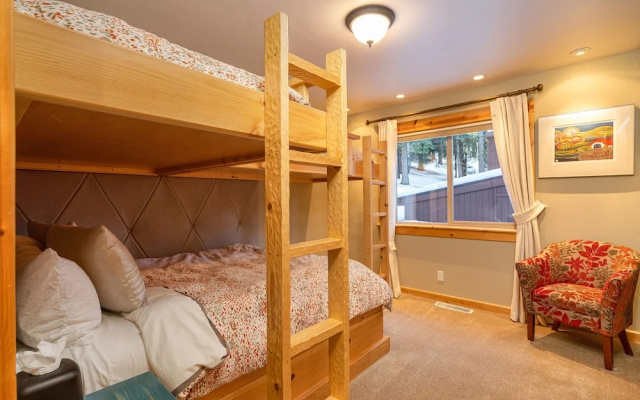 Wooded Luxury at Tahoe Donner by RedAwning