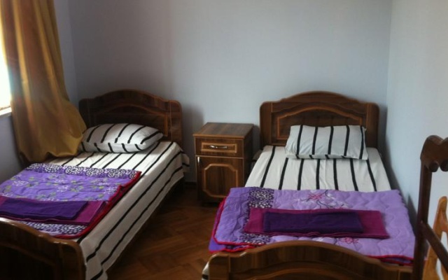 Saba Hostel