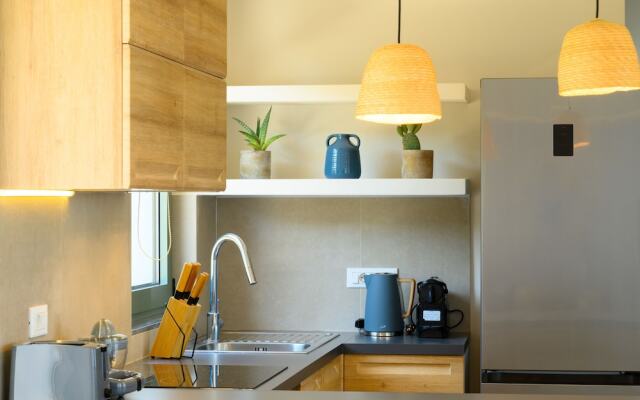 Roots Suites in Crete