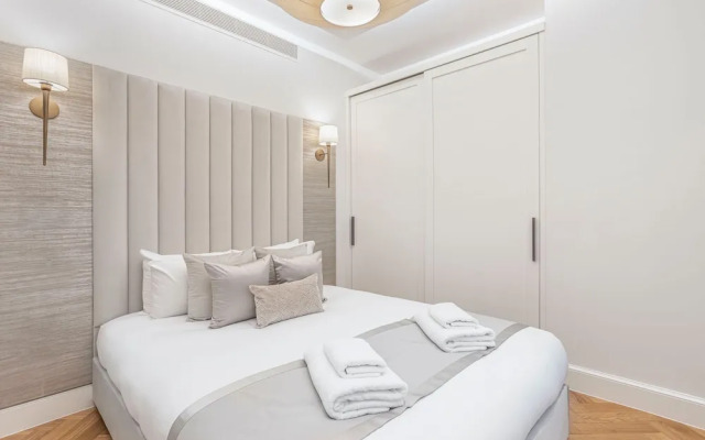 Wimpole Mews - 4 Bedroom Apartment