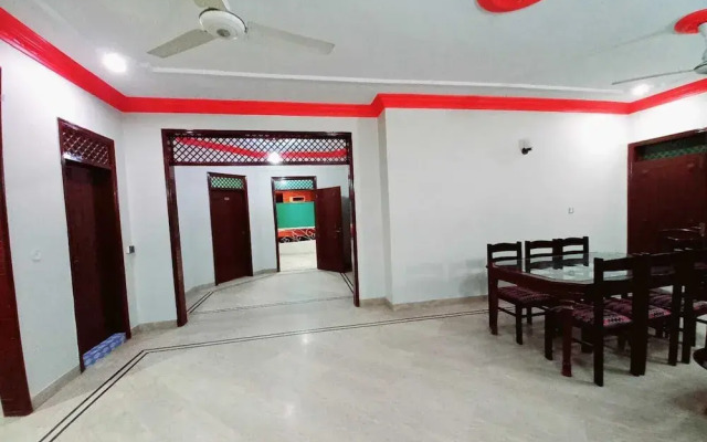 Royal Hotel