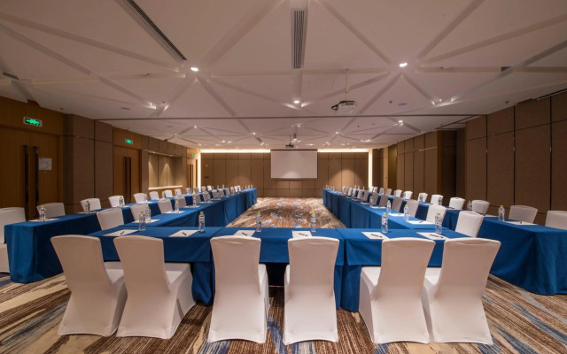 Holiday Inn Express Qingdao Chengyang Central by IHG