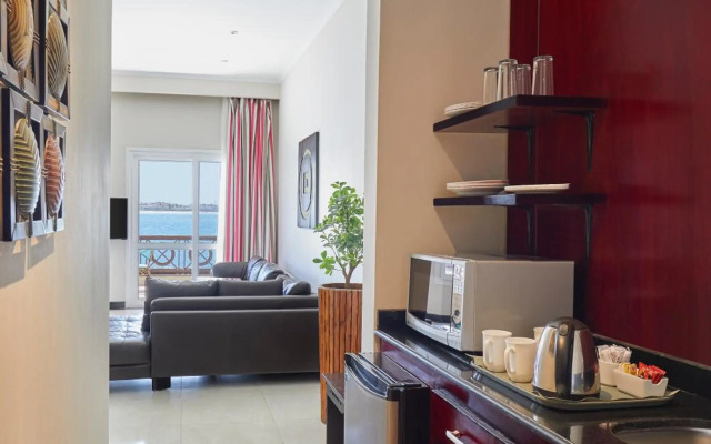 Golden Ocean Marina Hotel