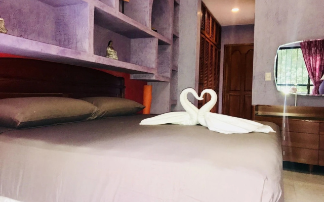 Room in B&B - Sunrise Double Room in Stunning Villa Playacar Ii